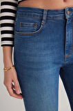 Julia 126 NORMAL BEL MAVİ CROP FLARE JEANS KADIN