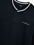 Regular Fit Uzun Kollu Çizgi Detaylı Şardonlu V Yaka Sweatshirt