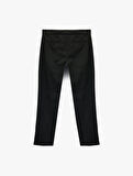 Regular Fit Viskon Karışımlı Cepli Pileli Kumaş Pantolon