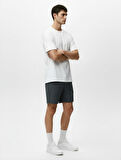 Regular Fit Yırtmaçlı Dikiş Detaylı Beli Lastikli Kısa Spor Şort