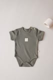 Haki Basic Etiketli Kısa Kollu Body