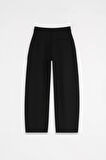 Kadın Siyah Derin Pileli Varil Pantolon