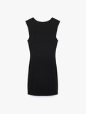 Slim Fit Kolsuz Bisiklet Yaka Metal Aksesuarlı Mini Elbise