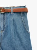 Rahat Kalıp Duble Paça Cepli Kemerli Mini Jean Şort