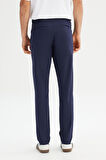 Regular Fit Normal Kesim Dar Paça Yan Cep Detaylı Lacivert Pantolon
