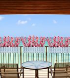 Yapay Çiçek Beyaz Çit Balkon Saksısı Pembe Bahardalı 55*20cm