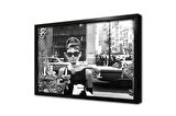 Siyah Beyaz Audrey Hepburn Çerçeveli Cam Tablo