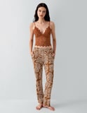 Kadın 3’lü Desenli Pijama & Ev Giyim Seti – Dantelli Bralet Sütyen , Pantolon ve Sabahlık, %50 Pamuk %50 Modal