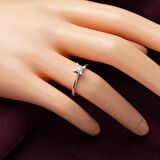 0,21 Karat Tektaş Pırlanta Badem Tırnak Yüzük