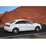 Audi A3 Sedan 2013-2016 Sağ Arka Tampon Alt Köşe Reflektörü 8V5945106A