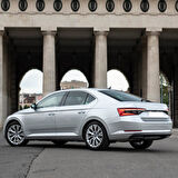 Skoda Superb Sedan 2020-2023 Ön Arka Cam Silecek Seti 3V1998001