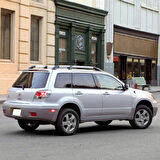 Mitsubishi Outlander 2004-2006 Arka Silecek Kolu Silgi Kapak Takımı