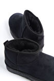 JET-AMELIA Bağcıksız Düz ve Kalın Taban İçi Kürklü Kısa Süet Kadın Bot  SST - Siyah