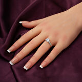 Kolları Taşlı Beyaz Altın Yüzük 14 Ayar