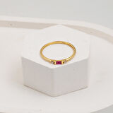 Kırmızı Bagetli 14 Ayar Altın Minimal Yüzük