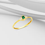 Yeşil Bagetli 14 Ayar Altın Minimal Yüzük