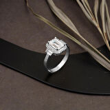 14 Ayar Beyaz Altın Baget Yüzük