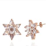 Lucky Life 925 Ayar Gumuss  Rose Beyaz Lotus Çiçeği Çivili Kadın Küpe