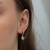 ​Lucky Life 925 Ayar Gumuss Gold Sallantılı Yonca Kadın Küpe