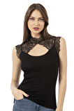 Özkan 27055 Kadın Viskon Kaşkorse Yakası Ve Sırtı Dantel Detaylı Esnek Rahat Örme Atlet Bluz