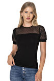 Özkan 27680 Kadın Premium Kumaş Ring Viskon Kısa Kollu T-Shirt Bluz Bisiklet Yaka Tül Detaylı