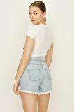 Kadın Yırtık Detaylı Denim Şort