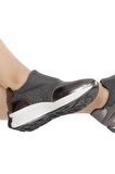 Veform Hafif ve Rahat Tabanlı, Günlük Şık ve Spor Kadın Slip-on Ayakkabı  Taş Detaylı FV1490FV