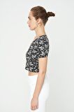 Siyah Desenli Kruvaze Crop Tshirt 55775-020