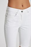 Beyaz Orta Bel Biker Jean Şort C 4534-019