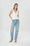 Ariana Açık Mavi Yıpratmalı Yüksek Bel Patı Fermuarlı Mom Jean Pantolon C 4525-135 