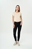 Naomi Siyah Yıpratmalı Paçası Kesikli  Normal Bel  Skinny Fit Jean Pantolon C 4526-053