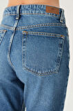 Orta Mavi Yüksek Bel Patı Fermuarlı Paçası Kesik Cropped Straight Fit Jean Pantolon C 4518-092
