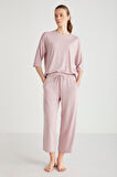 Yumuşak dokulu pijama takımı