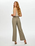 Önü Dikiş Detaylı Yırtmaçlı Wide Leg Fit Pantolon S25PNT009