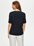 Kontrast Şerit Detaylı Yuvarlak Yaka Kaşkorse T-Shirt S25TSH083