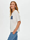Jean Aplike Ve Zincir Nakışlı Yuvarlak Yaka Pamuklu T-Shirt S25TSH082