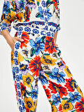 Resort Çiçek Desen Paçası Yırtmaçlı Wide Leg Fit Viskon Pantolon S25PNT045
