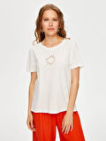 Resort Delik İşi Nakışlı Yuvarlak Yaka T-Shirt S25TSH111