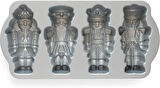 Ware Pişirme Kalıbı Nutcracker Cakelet Pan Alüminyum Gri, 35,6 cm x 17,5 cm, NW 92977
