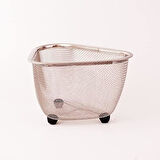 Paslanmaz Çelik Ayaklı Lavabo Çöp Süzgeci 18x13x10 Cm | Paslanmaz Çelik Ayaklı Lavabo Çöp Süzgeci - Hijyenik ve Pratik Çöp Süzme Çözümü!