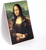 Mona Lisa, Da Vinci 1503-06, Vintage Defter IV, Çizgisiz, 96 Sayfa, İplik Dikiş, Esnek Kapak, Yaldızlı Oval Kenar, Tuval Doku, 90 gram, Fildişi Renk, 14,8x21x1cm