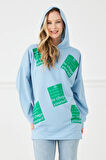 Go Veform Kadın Baskılı Kapüşonlu Oversize Uzun Sweatshirt Açık Mavi ZN5045