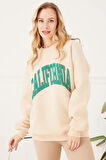 Go Veform Kadın California Baskılı Üç İplik Sweatshirt  Bej ZN5053