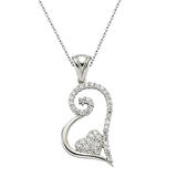 Gümüş Kalpli Kadın Kolye