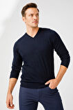 Desen Triko Erkek Basic V Yaka İnce Triko Kazak 02421602 Koyu Lacivert