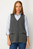Desen Triko Kadın V Yaka Cebi Nakış İşlemeli Yün Yelek 25030 Füme