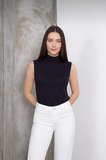 Kadın 4'lü Sıfır Kol Kolsuz Body VİSKON Boğazlı Body 4 Adet Balıkçı Siyah Renk