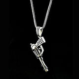 Özel Tabanca Tasarımlı 925 Ayar Gümüş Erkek Kolye