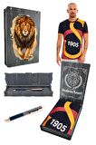 Galatasaray Orijinal Lisanslı Arma T-shirt + Kalem Set Hediyelik Ahşap Kutulu