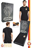 Galatasaray Orijinal Lisanslı Siyah Basic T-Shirt + Bileklik Set Hediyelik Ahşap Kutulu